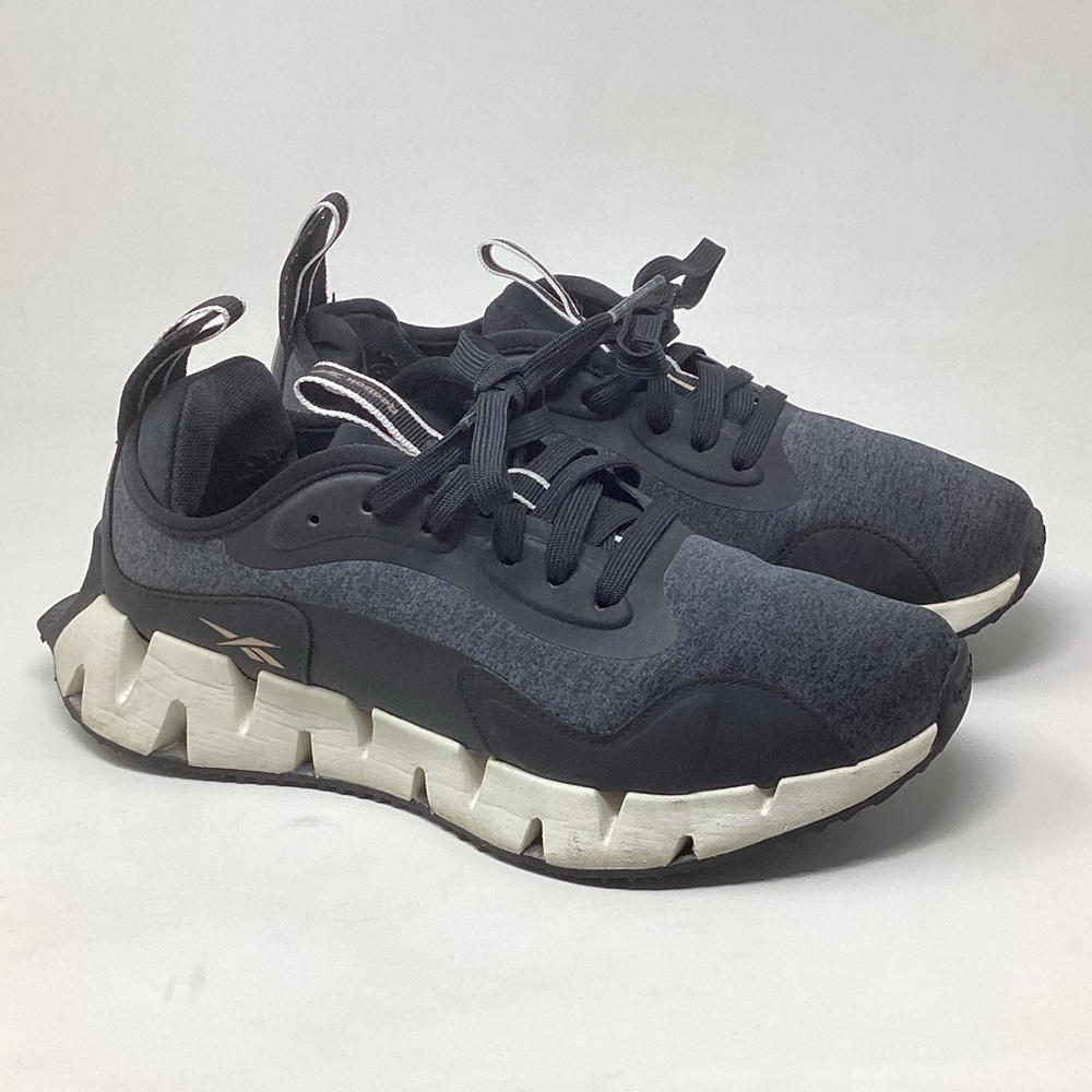 Reebok Women’s Zig Dynamica Black and Chalk Sneakers Size 8
